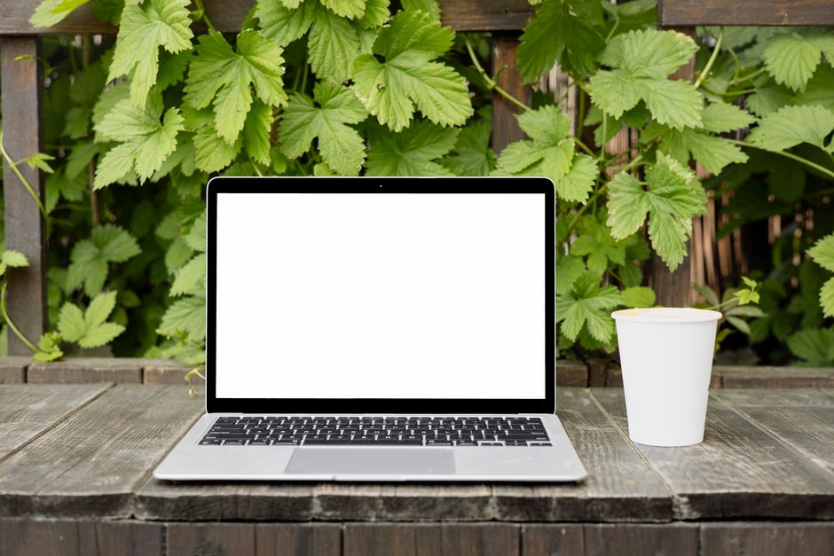 Digital Nomad Workspace Setup: Digital Nomad Workspace Tech: What Works in 2026