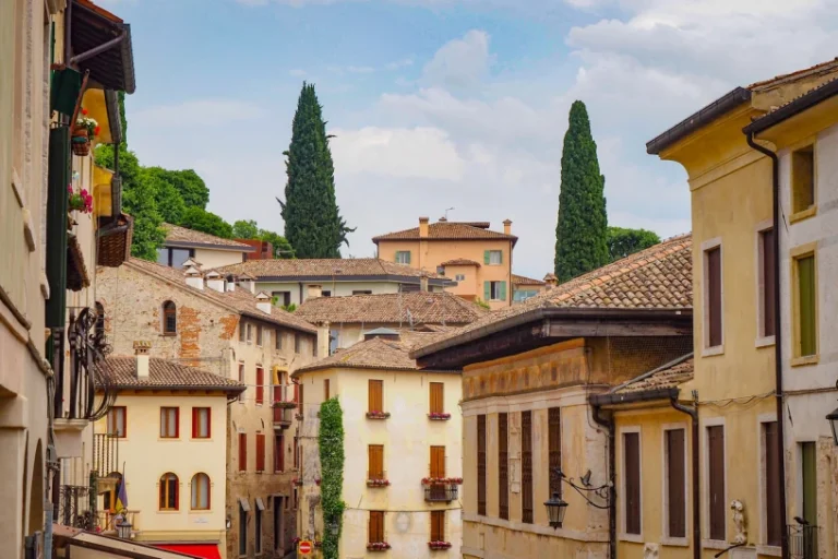 Discover Asolo And The Surrounding Prosecco Vineyards On Your Next Trip