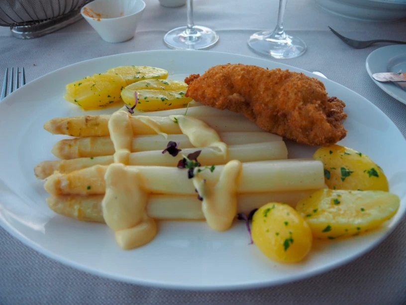 Traditional German Asparagus Dishes You Should Know Traditional German Asparagus Dishes You Should Know