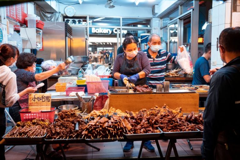 Street Food Safety Asia: Street Food Safety in Asia: How to Eat Local Delicacies Without Getting Sick